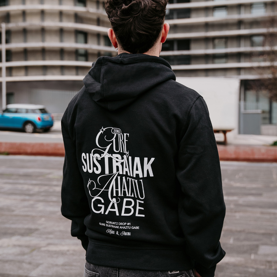 Goruntz · Sudadera Beltza